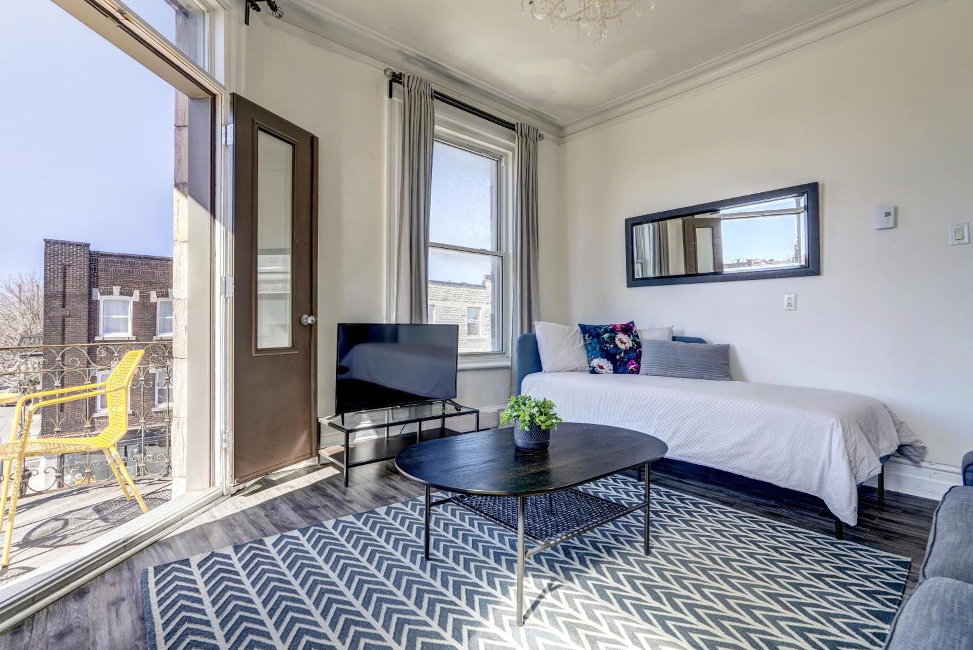 Chez Mont Royal Apartments! モントリオール エクステリア 写真